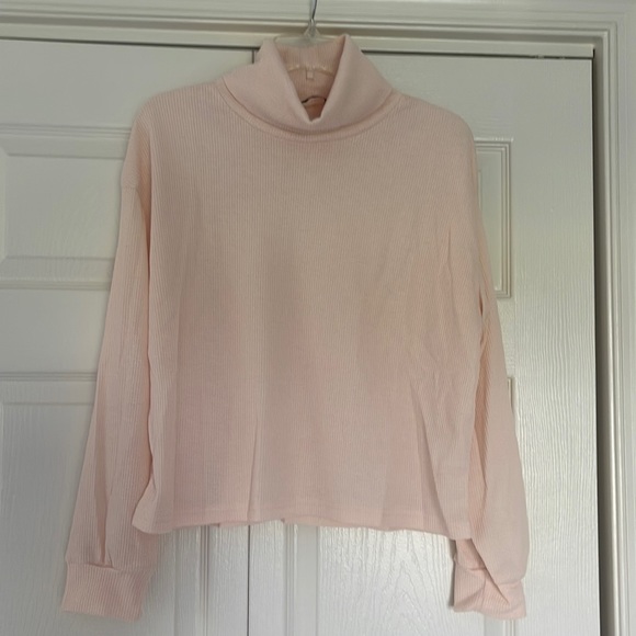 New In Bag Shein Waffle Knit Turtleneck - Picture 1 of 4